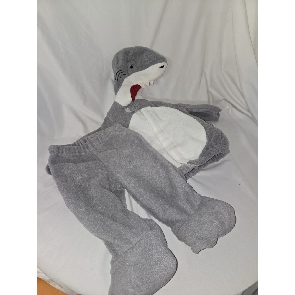 Old Navy Gray Shark Fleece Halloween Costume Infant 0-6 Months 2 Piece Set